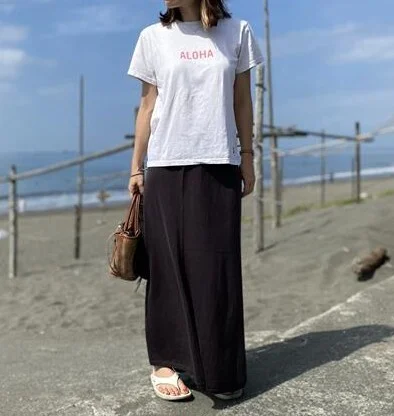 M7days　すっきり見えナローニットスカート　Tシャツコーデ