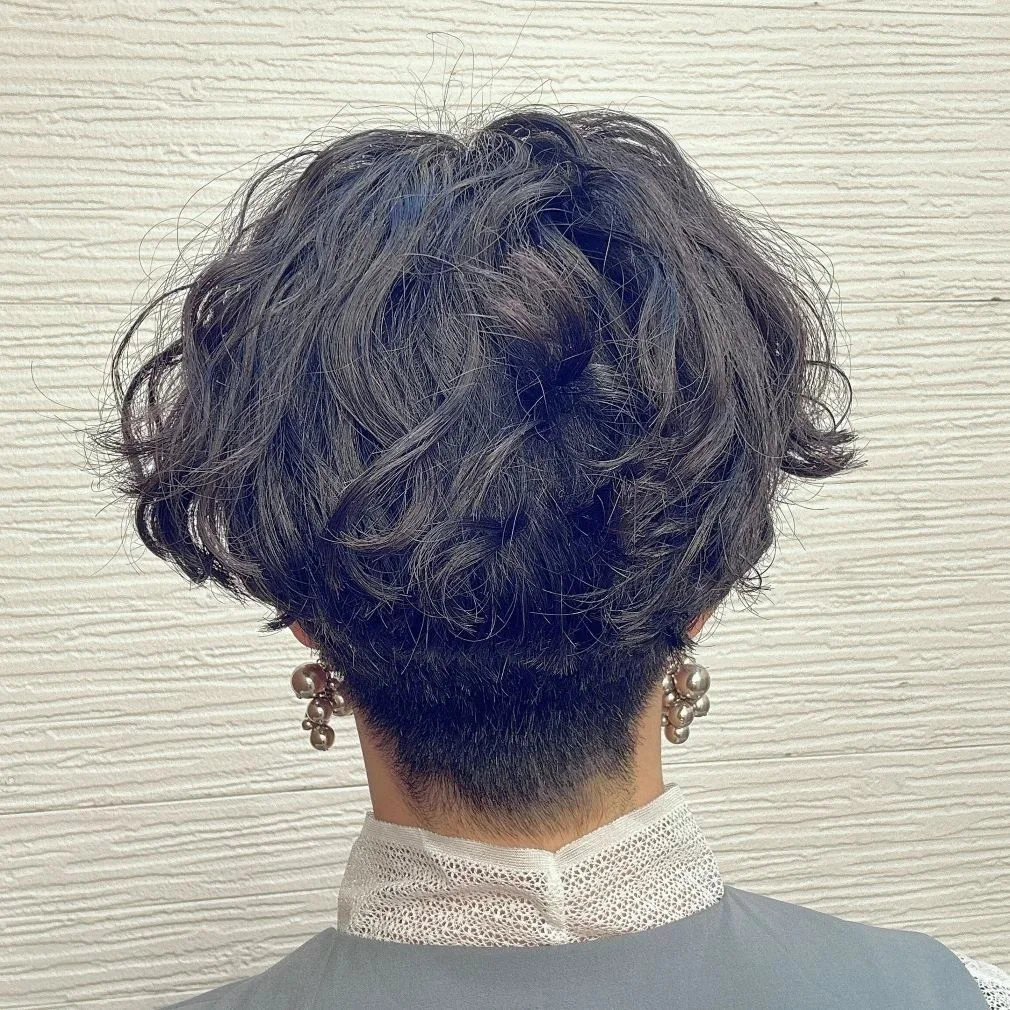 後ろから見た 40代に似合う髪型 ヘアスタイル人気ランキング6位