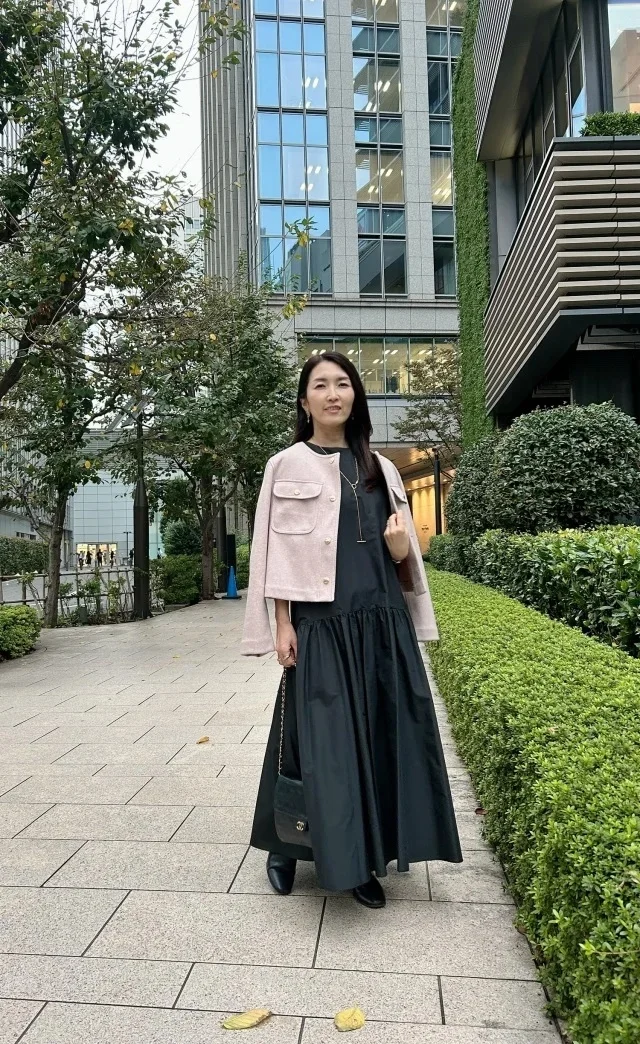 着るだけで完成！ 大人のワンピース＆デニムセットアップ最新コーデ実例_1_2