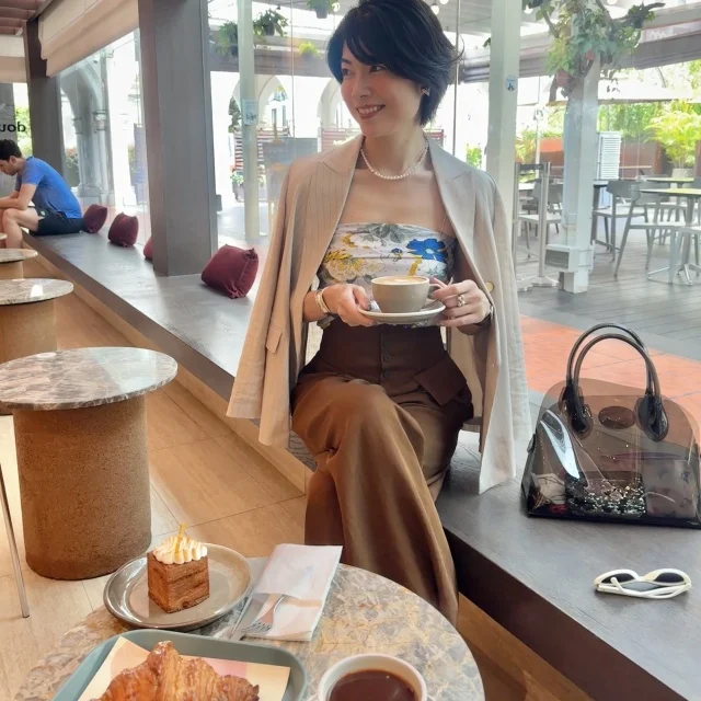 スカーフをベアトップ風に！“巻くだけ”で叶う、今っぽ華やかコーデ_1_6
