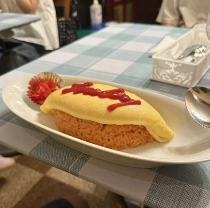 名店のオムライス。