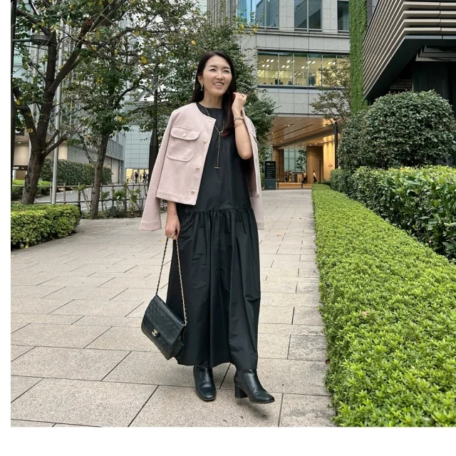 40代こそ“頼れる黒ワンピ”を一枚。 季節も体型も選ばない、大人の名品。