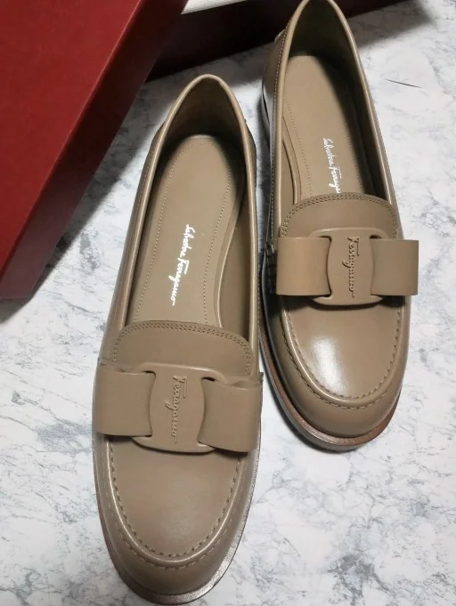 【Salvatore Ferragamo】私の秋支度♪≪靴編≫皮革製品の簡単なお手入れ方法も！【アラフォーファッション】_1_1