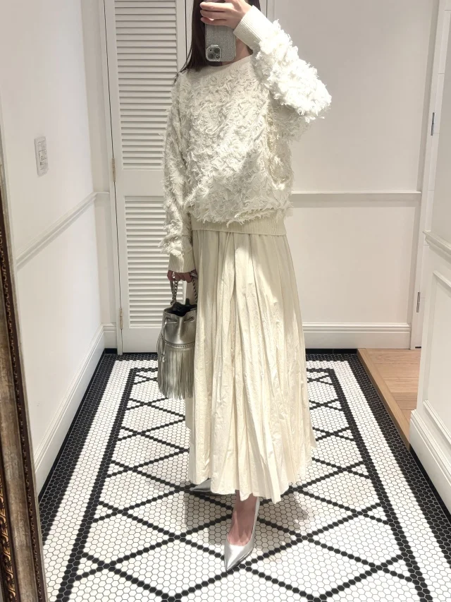 姉の真似したRay BEAMSのニットにコットンスカートを