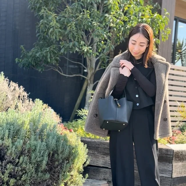 2025年美女組が選んだ、自分へのご褒美バッグ。今の私にしっくりくる“本当に使える名品”たち_1_3