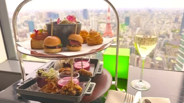 アンダーズ 東京で夜桜を満喫！東京タワーを臨む春限定ルーフトップ バー体験レポ_1_4-1