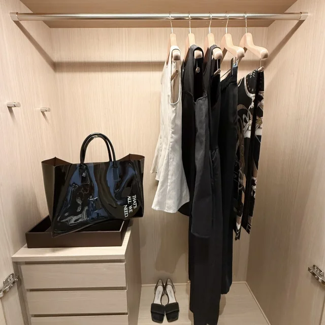 旅行に持参した洋服の写真