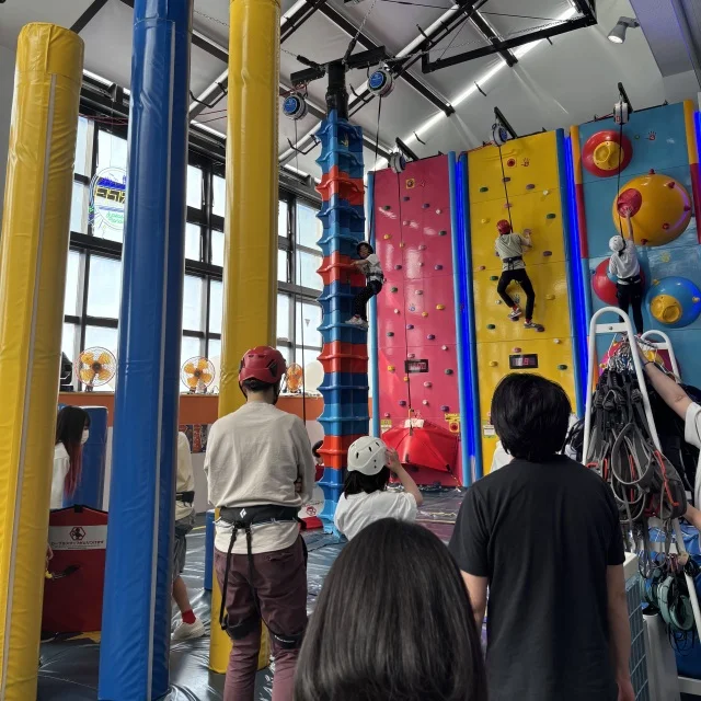 ロッククライミング