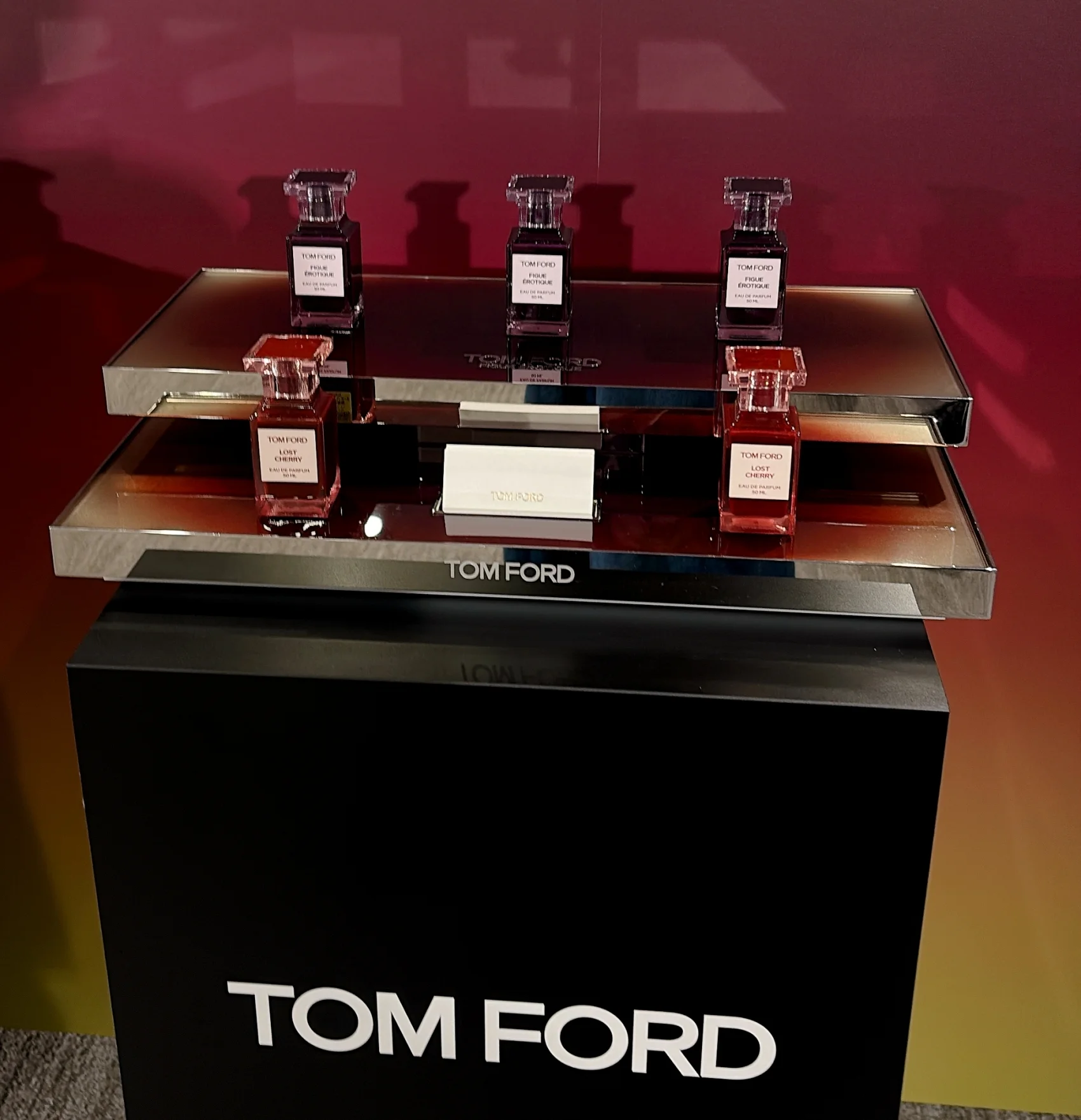 フィグ エロティック オード パルファム スプレイ　50mL ￥54450、30mL ￥36300／TOM FORD BEAUTY＜1月9日（金）発売＞＊12月26日（金）よりオンライン先行発売