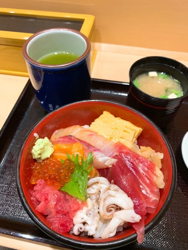寿司 寿司清 東京駅 グランスタ 海鮮丼