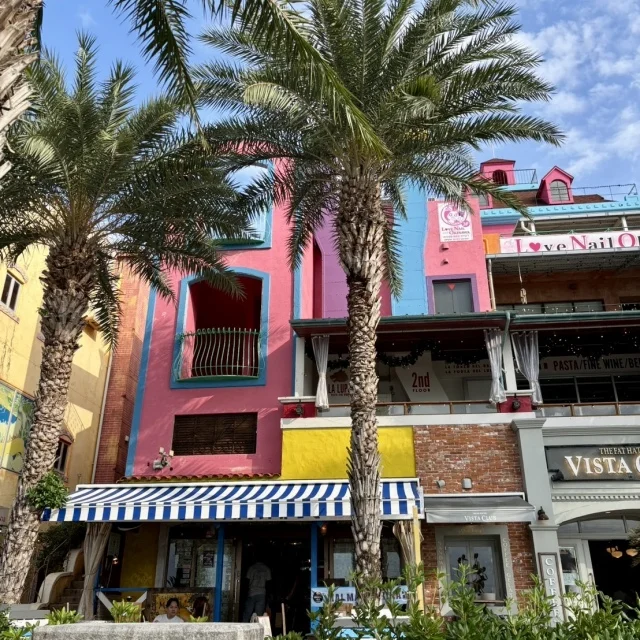 海外にいるみたいな街並み