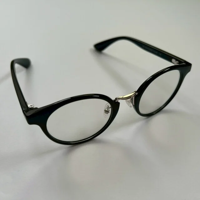 ユニクロ　サングラス（前）