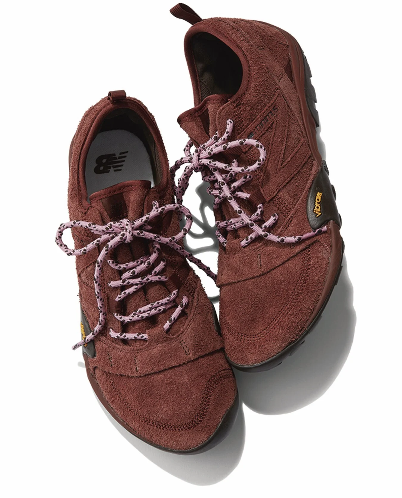 New Balanceの スエードスニーカー 