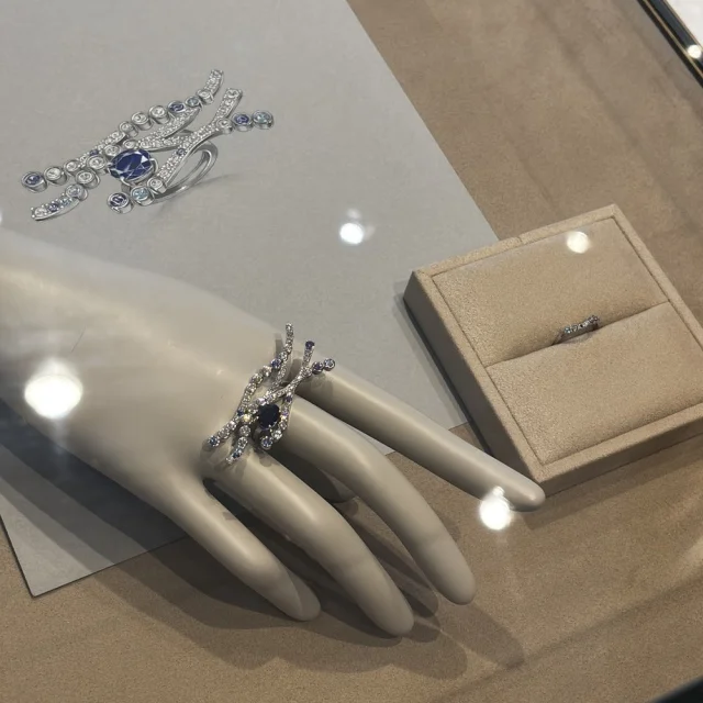 【着る資産】40代の賢い選択！娘に継ぐ誕生石ジュエリー計画を_1_6-1