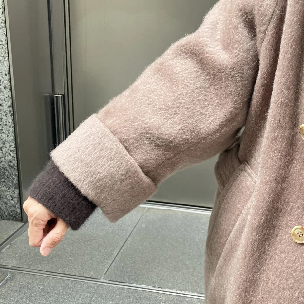 クチュール ド アダムのロングコート　袖口