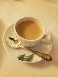 赤倉観光ホテルの格調高いフレンチレストランでのディナーコース