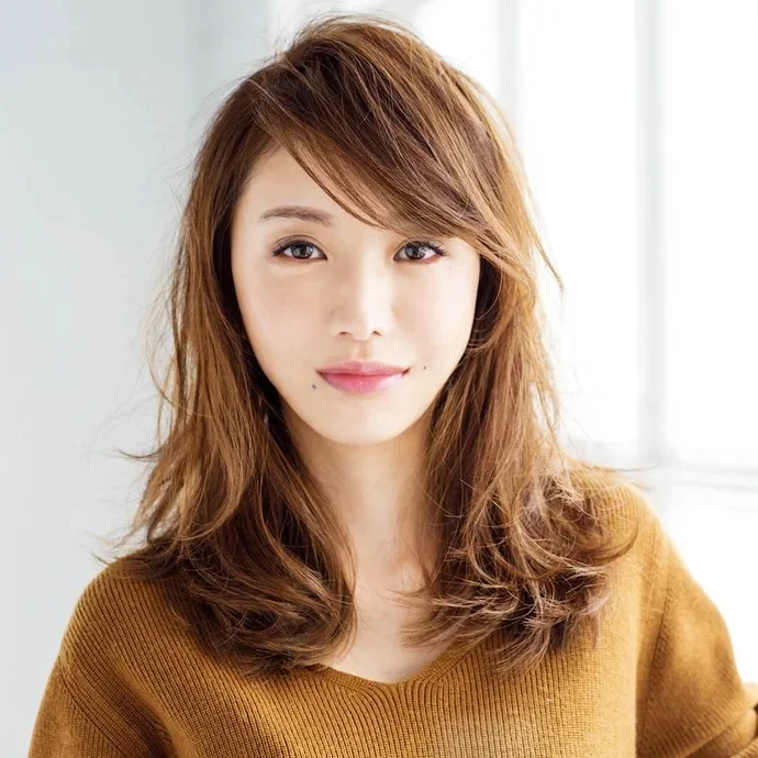 40代に似合う髪型　ロングヘアスタイル人気ランキング8位