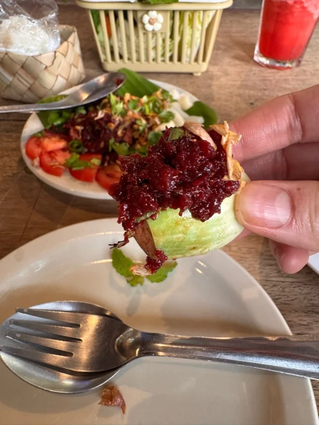 チェンマイで挑んだ禁断の一皿、【生肉のラープ】実食の記録。_1_16