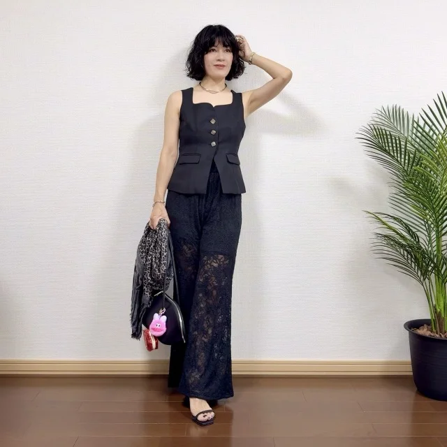 甘くならない大人の「レースパンツ」スタイル_1_1