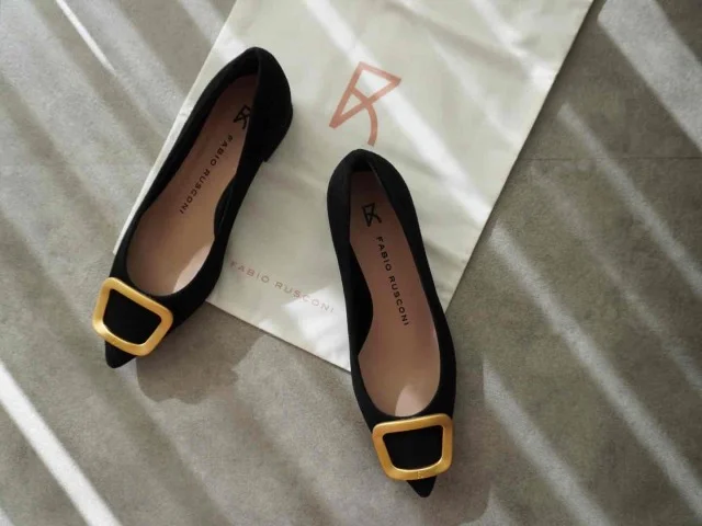 Fabio Rusconiの黒パンプス