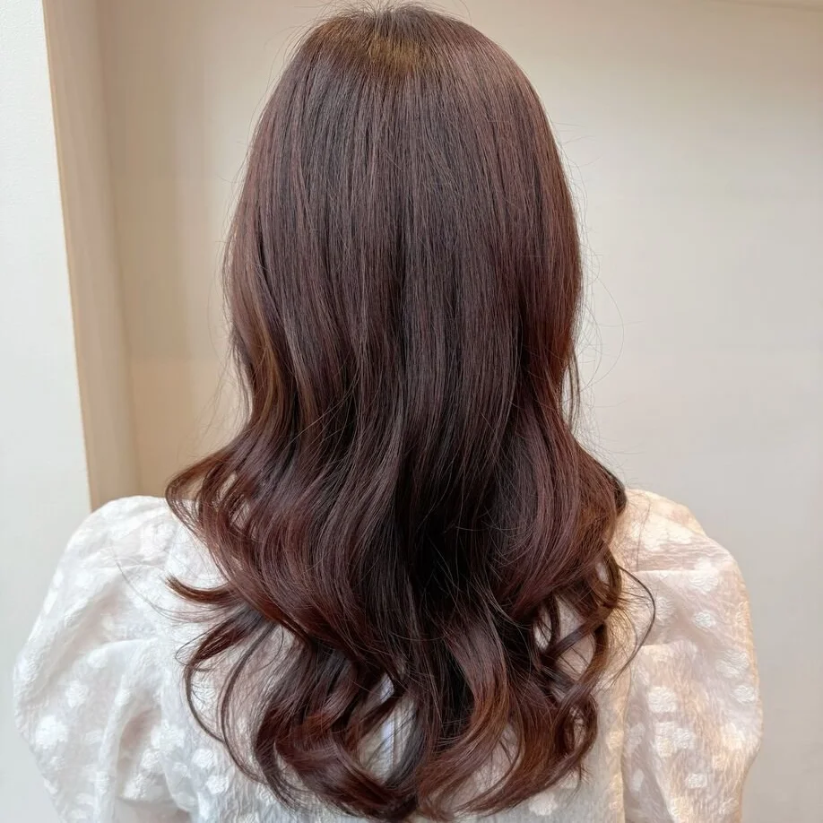 40代のヘアカタログ図鑑　ロング　バック　