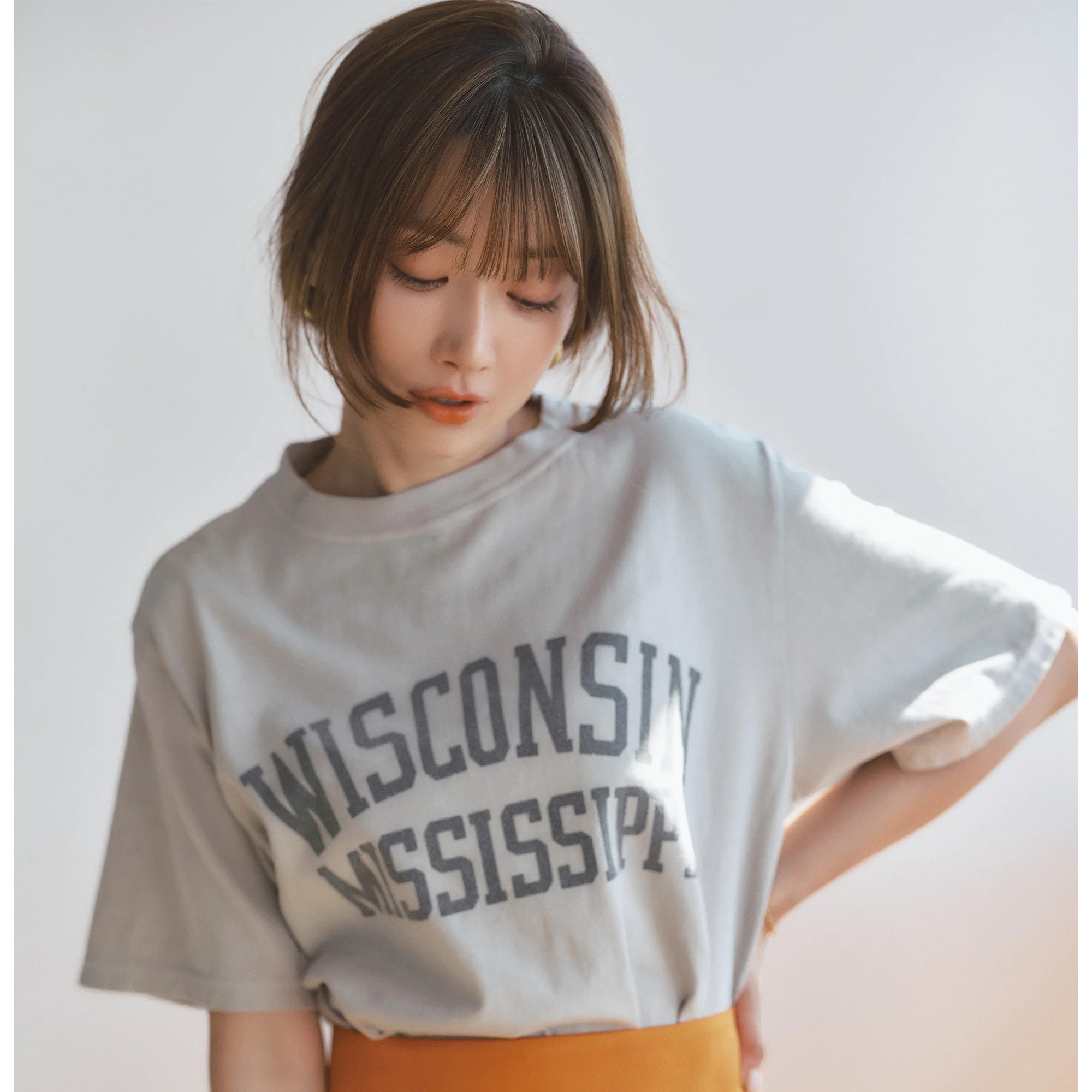 おしゃれにきく！ 大人のロゴTシャツ