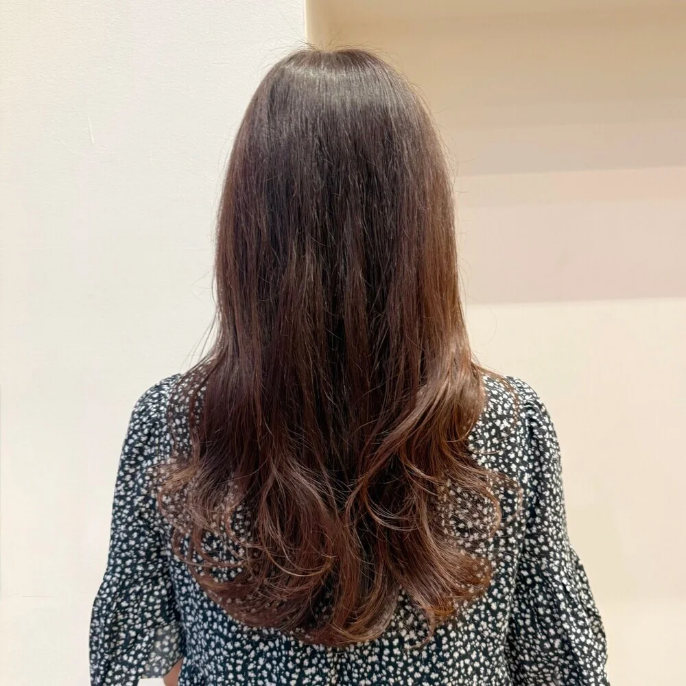40代のヘアカタログ図鑑　ロング　バック　