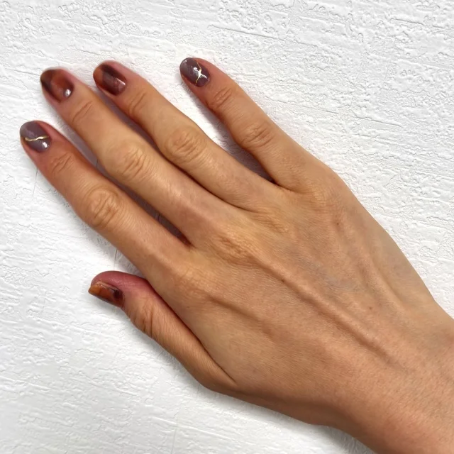 【ズボラ主婦必見】不器用で二枚爪な私が感動した「貼るだけ」カスタムネイル_1_9