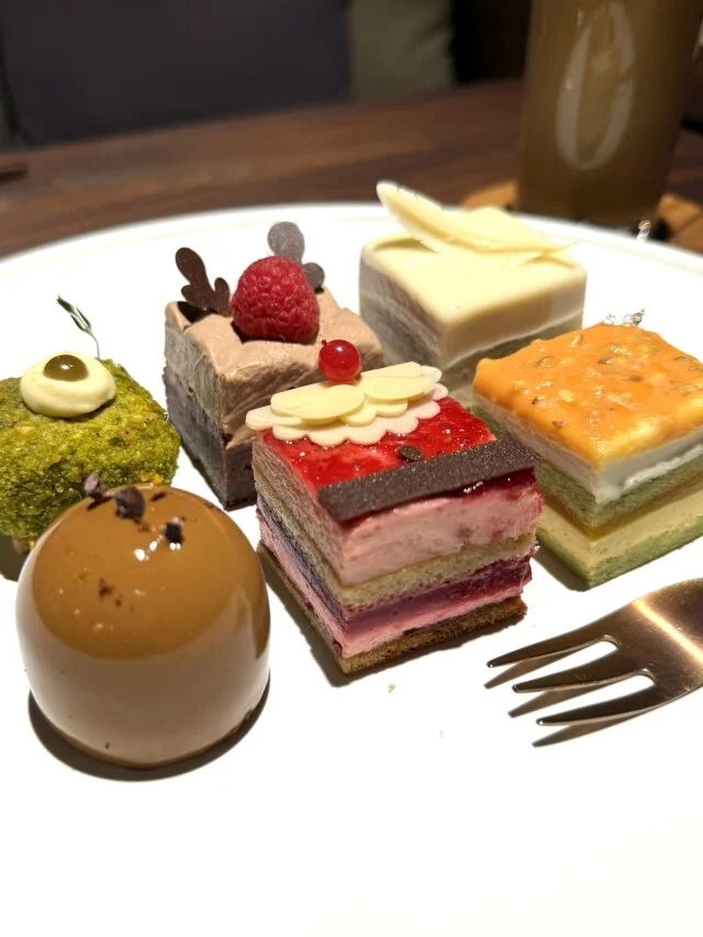 今回いただいたのは ノエル プティ アソート♪