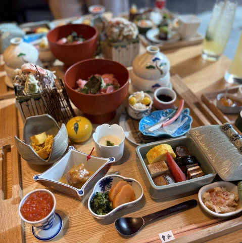 和スイーツブッフェ付き！高級ホテルで和食膳ランチ