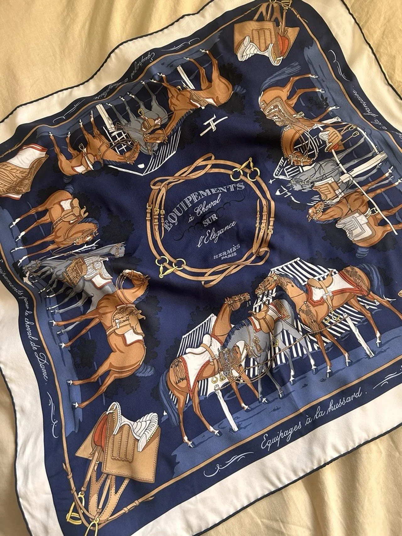 エルメス　馬柄スカーフ　全体