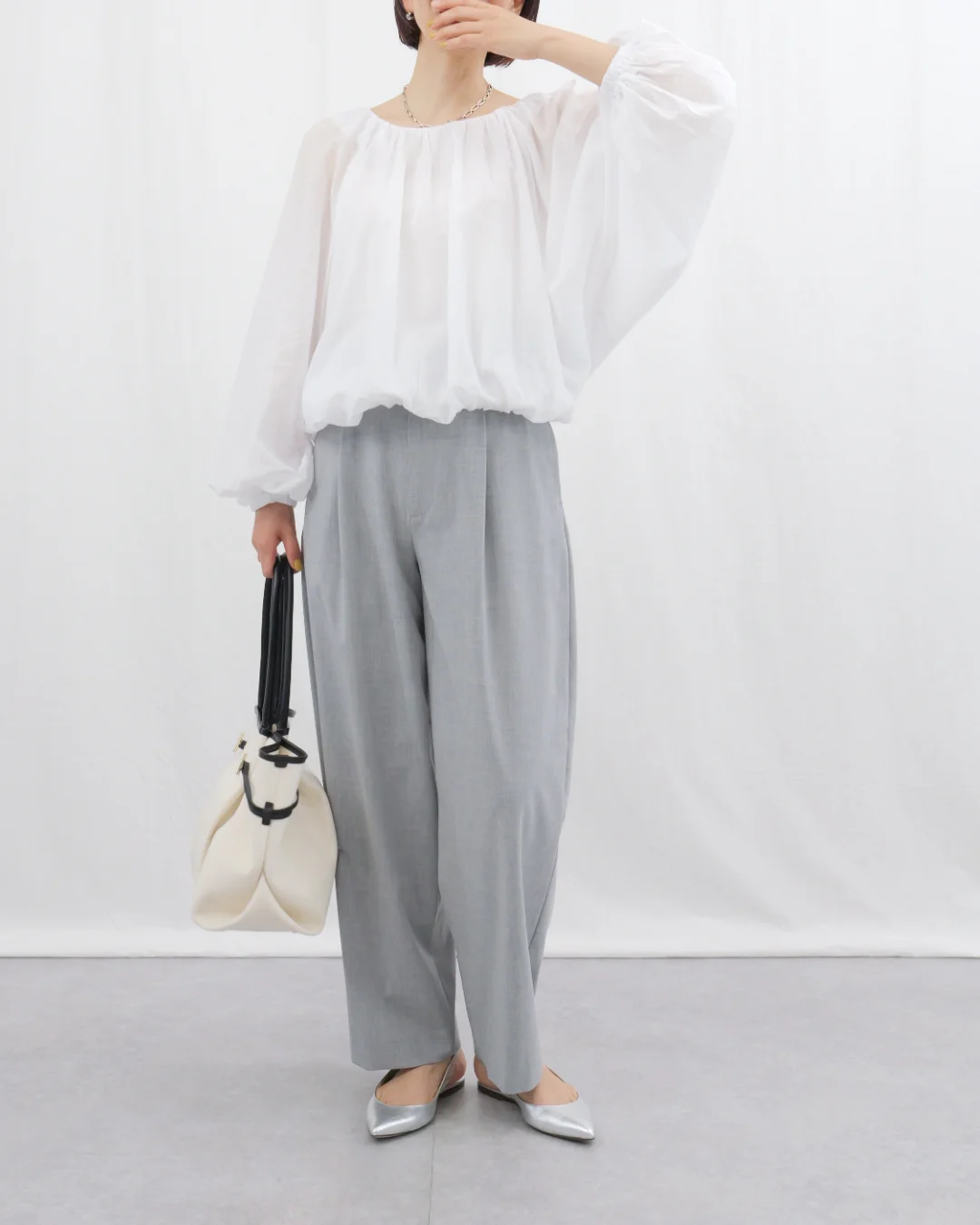 M7days 【接触冷感】【洗える】タック入りカーヴィーパンツ