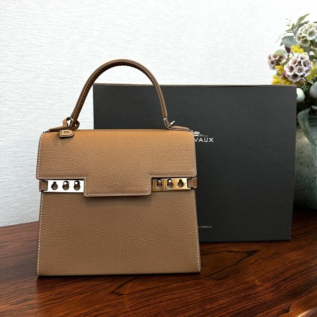 【DELVAUX】ホリデーギフトは憧れのバッグ！_1_2