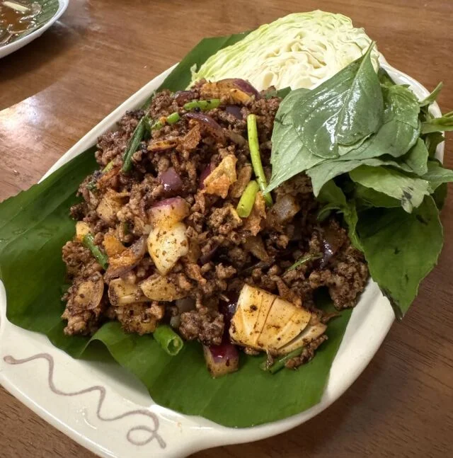 チェンマイで挑んだ禁断の一皿、【生肉のラープ】実食の記録。_1_1