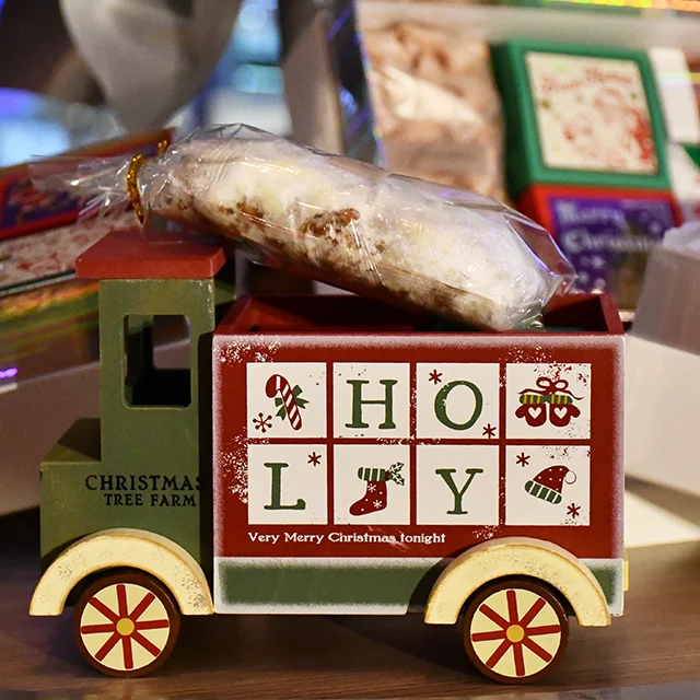 GRAND HYATT TOKYO　グランド・ハイアット 東京　2025 Christmasクリスマスケーキ＆ブレッド　六本木グルメ　ホテル女子会　ホテルスイーツ　港区グルメ　GrandHyatt