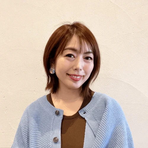 小顔を引き出す、洗練軽やかボブ【40代のボブヘア】