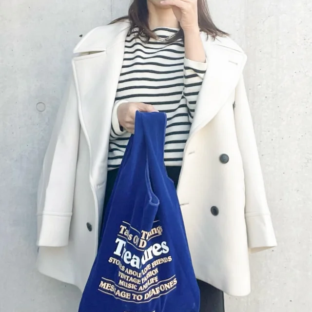 3年前の白コートコーデ写真