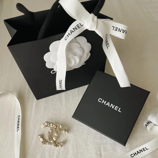 【CHANEL】初めてブローチを買ってみました！_1_1