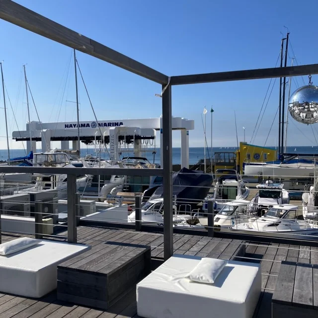 【冬デニム】upper hights×uncrave コラボGジャンが主役の海辺の休日スタイル_1_5