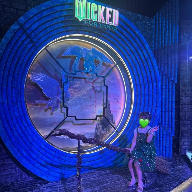 クリスマスより“WICKED”で盛り上がる、ユニバーサルスタジオシンガポール！_1_3