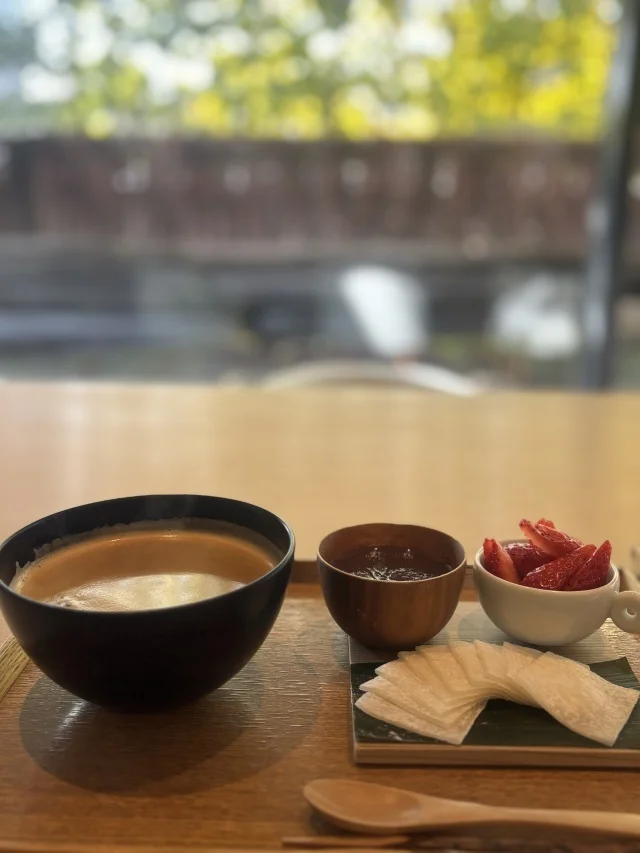 食べたかったいちご大福は、自分で包むスタイル。美味しかった！