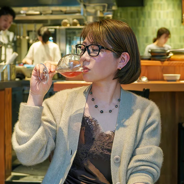 兜町グルメ　ビストロyenレースワンピースコーディネート　40代のきれいめコーディネート　女子会　お正月ランチ　