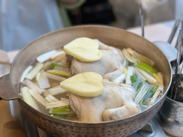 韓国料理　タッカンマリ　新大久保