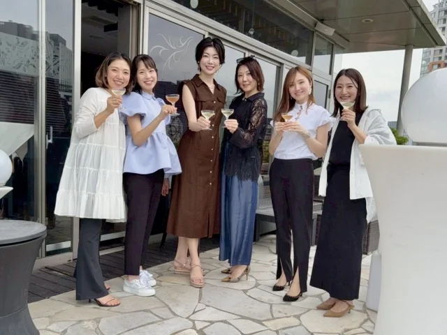 思い出の場所でガールズトークが止まらないランチ会♡_1_2