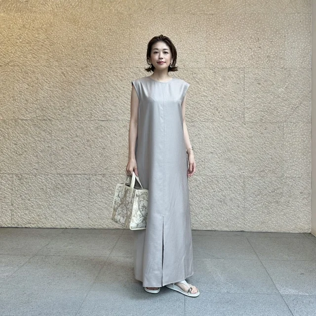 この夏、絶対活躍! 洗練されたシルエットで魅せる、2WAYワンピース_1_2