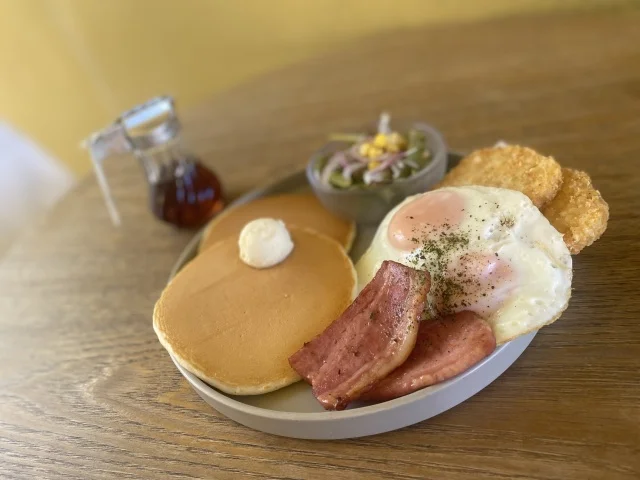 沖縄旅行で立ち寄りたいカフェ♡紅芋パンケーキが絶品のモンブランパンケーキ【恩納村】_1_3