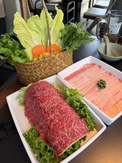 雲南　キノコ鍋　望滇山