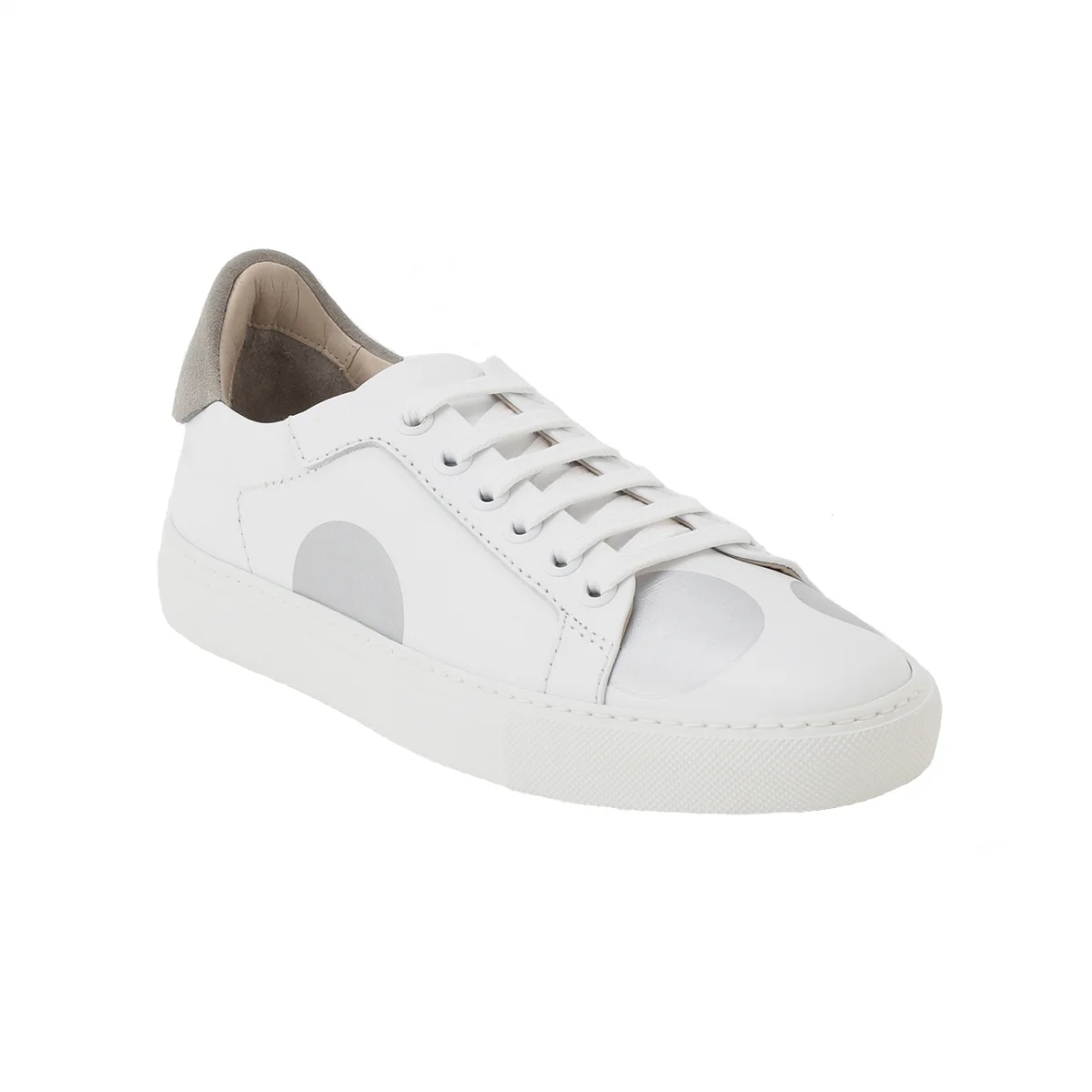 サルトル×Barneys New York別注「白スニーカー」をチェック