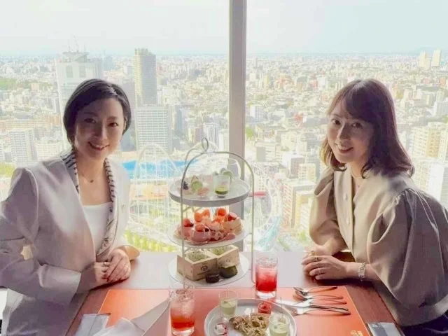 同期の五色あやさんと。