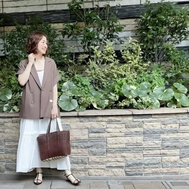 猛暑をおしゃれに快適に乗り切る! 大人のための夏服&コーデ【2025年夏ファッション】_1_3